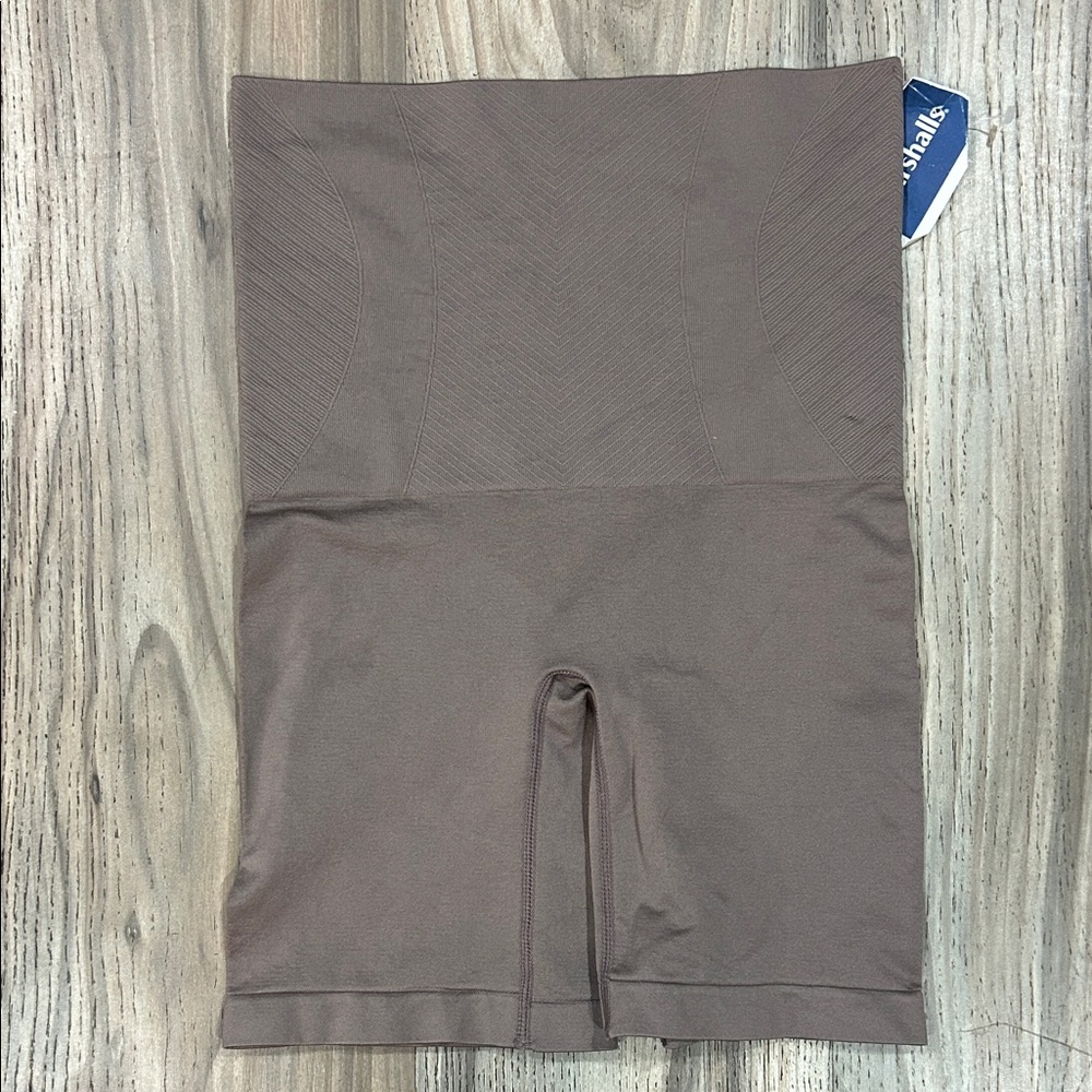 Nautica Intimates shapewear in Brown